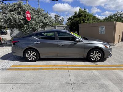 2019 Nissan Altima 2.5 S   - Photo 3 - Miami, FL 33147