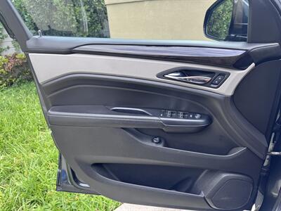 2014 Cadillac SRX Luxury Collection   - Photo 13 - Miami, FL 33147