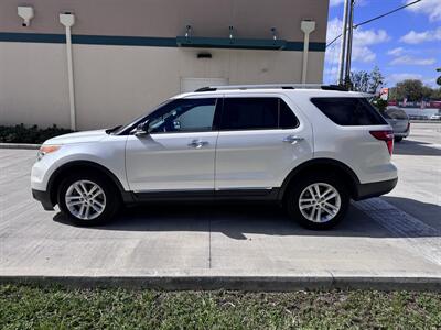 2014 Ford Explorer XLT   - Photo 4 - Miami, FL 33147