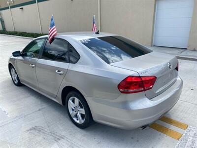 2013 Volkswagen Passat S PZEV   - Photo 13 - Miami, FL 33147