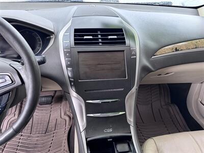 2013 Lincoln MKZ   - Photo 8 - Miami, FL 33147