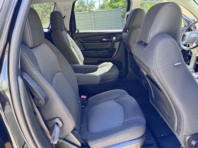 2017 Chevrolet Traverse LT   - Photo 16 - Miami, FL 33147