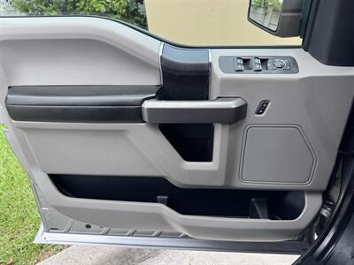 2020 Ford F-150 XLT   - Photo 13 - Miami, FL 33147
