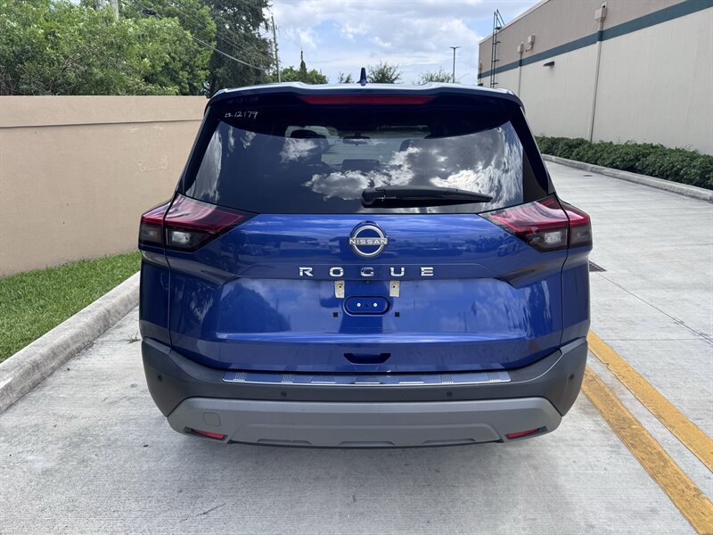 2023 Nissan Rogue SV - Photo 6 - Miami, FL 33147