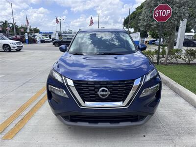 2023 Nissan Rogue SV - Photo 2 - Miami, FL 33147