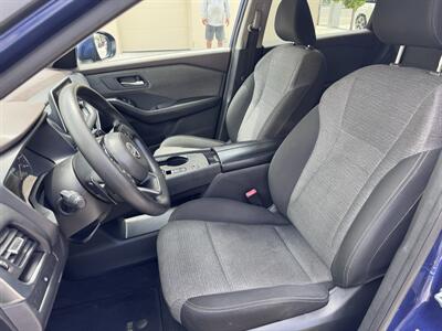 2023 Nissan Rogue SV - Photo 14 - Miami, FL 33147