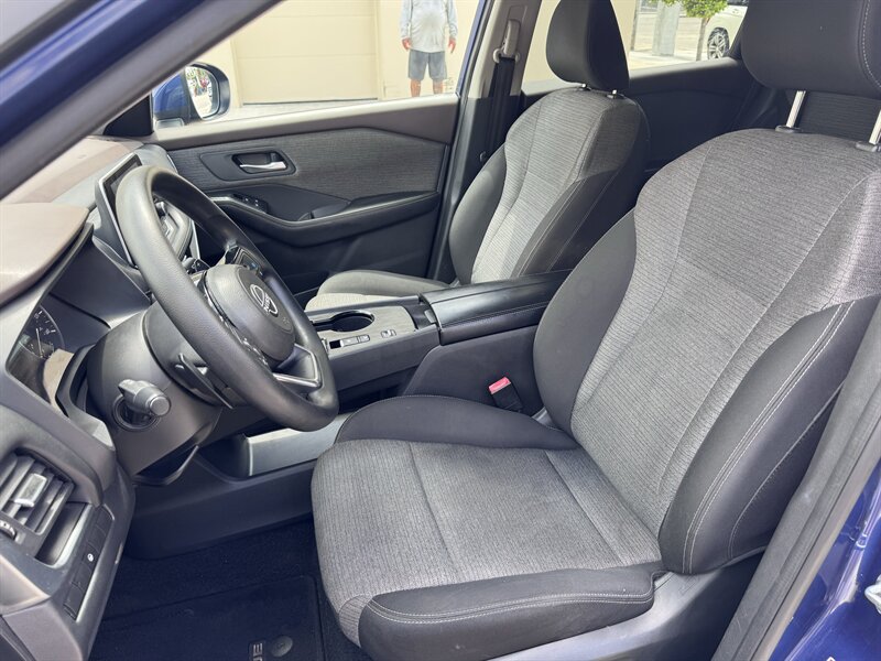 2023 Nissan Rogue SV - Photo 14 - Miami, FL 33147