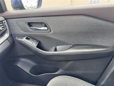 2023 Nissan Rogue SV - Photo 12 - Miami, FL 33147