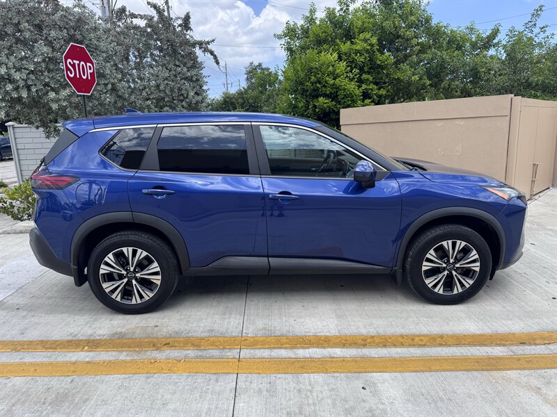 2023 Nissan Rogue SV - Photo 4 - Miami, FL 33147