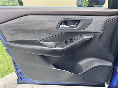 2023 Nissan Rogue SV - Photo 13 - Miami, FL 33147
