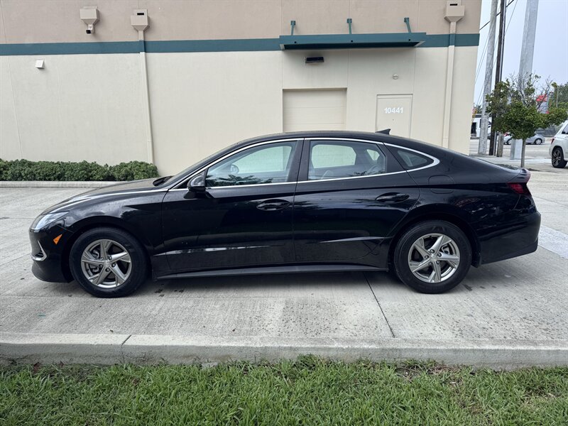 2023 Hyundai SONATA SE - Photo 8 - Miami, FL 33147
