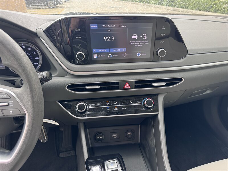 2023 Hyundai SONATA SE - Photo 10 - Miami, FL 33147