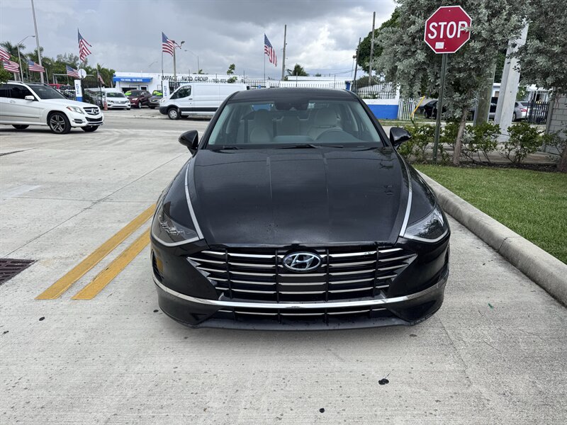 2023 Hyundai SONATA SE - Photo 2 - Miami, FL 33147