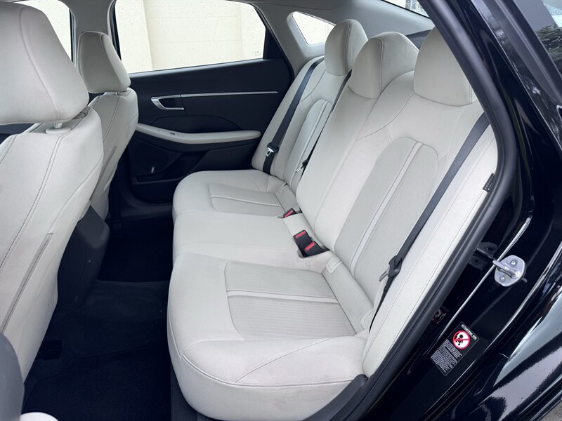2023 Hyundai SONATA SE - Photo 16 - Miami, FL 33147