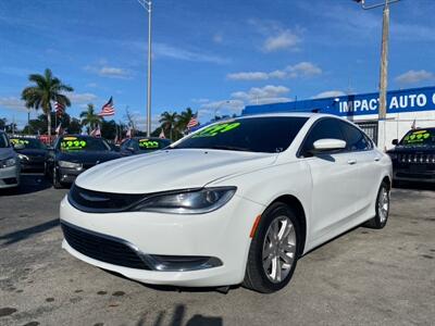 2015 Chrysler 200 Limited   - Photo 9 - Miami, FL 33147