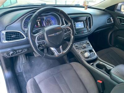 2015 Chrysler 200 Limited   - Photo 26 - Miami, FL 33147