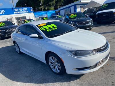 2015 Chrysler 200 Limited   - Photo 3 - Miami, FL 33147