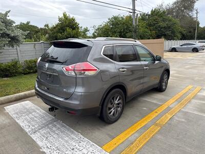 2016 Nissan Rogue SL   - Photo 5 - Miami, FL 33147