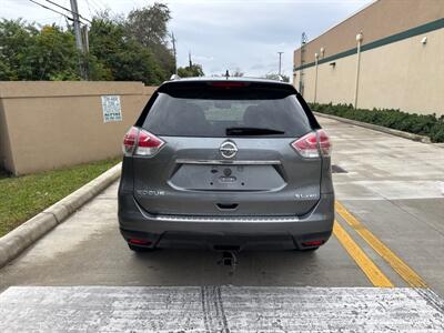 2016 Nissan Rogue SL   - Photo 6 - Miami, FL 33147