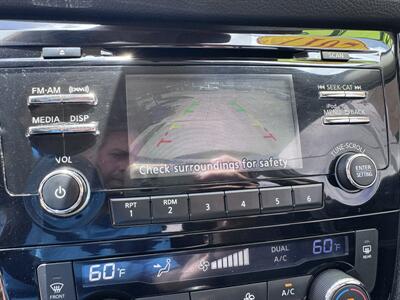 2017 Nissan Rogue Sport SV   - Photo 11 - Miami, FL 33147