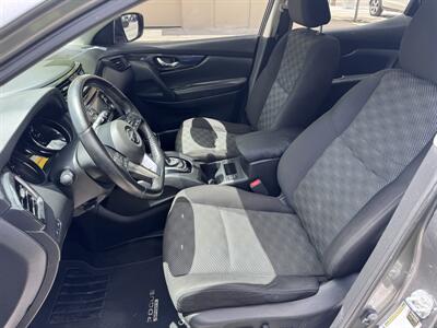 2017 Nissan Rogue Sport SV   - Photo 14 - Miami, FL 33147