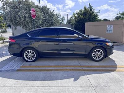 2019 Ford Fusion SE   - Photo 3 - Miami, FL 33147