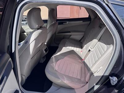 2019 Ford Fusion SE   - Photo 15 - Miami, FL 33147