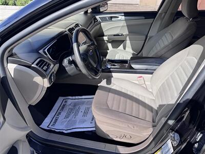 2019 Ford Fusion SE   - Photo 12 - Miami, FL 33147