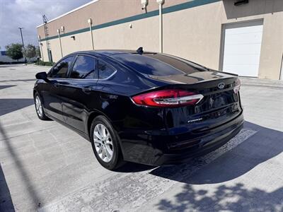 2019 Ford Fusion SE   - Photo 7 - Miami, FL 33147