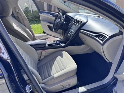 2019 Ford Fusion SE   - Photo 13 - Miami, FL 33147