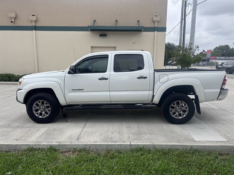 2015 Toyota Tacoma PreRunner V6 - Photo 8 - Miami, FL 33147