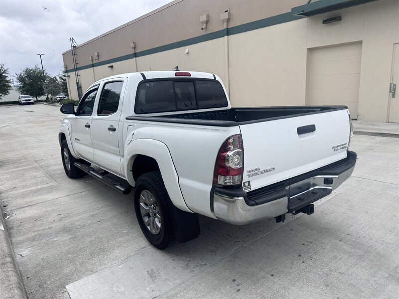 2015 Toyota Tacoma PreRunner V6 - Photo 7 - Miami, FL 33147