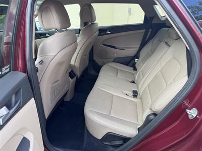 2017 Hyundai TUCSON SE Plus   - Photo 15 - Miami, FL 33147