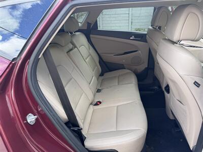 2017 Hyundai TUCSON SE Plus   - Photo 16 - Miami, FL 33147