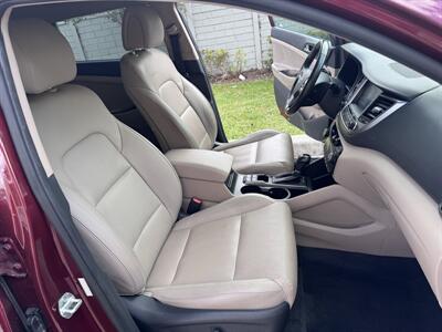 2017 Hyundai TUCSON SE Plus   - Photo 17 - Miami, FL 33147