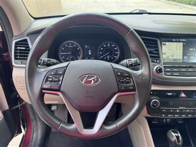2017 Hyundai TUCSON SE Plus   - Photo 9 - Miami, FL 33147