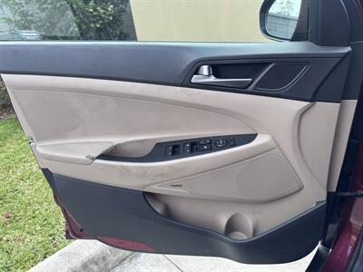 2017 Hyundai TUCSON SE Plus   - Photo 13 - Miami, FL 33147