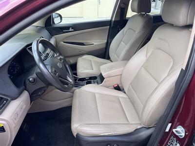 2017 Hyundai TUCSON SE Plus   - Photo 14 - Miami, FL 33147