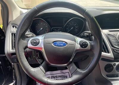 2014 Ford Focus SE   - Photo 4 - Miami, FL 33147