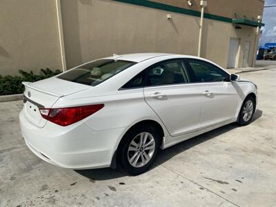 2013 Hyundai SONATA GLS   - Photo 18 - Miami, FL 33147