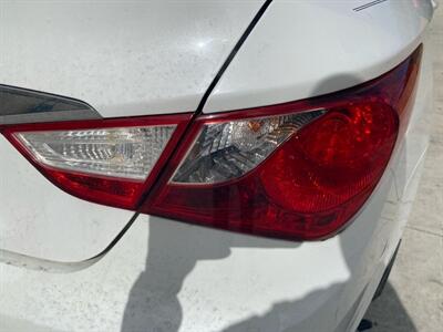 2013 Hyundai SONATA GLS   - Photo 24 - Miami, FL 33147