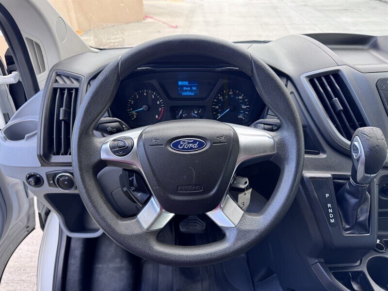 2016 Ford Transit Base - Photo 9