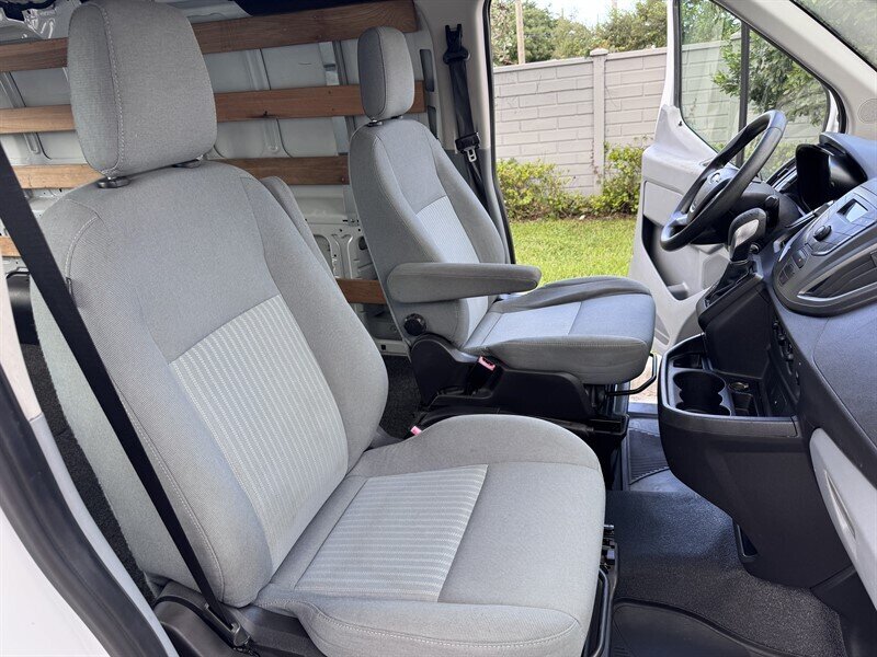 2016 Ford Transit Base - Photo 15