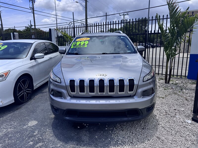 2016 Jeep Cherokee Latitude  