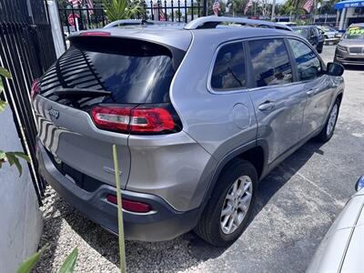2016 Jeep Cherokee Latitude   - Photo 8 - Miami, FL 33147