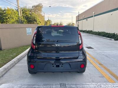 2019 Kia Soul +   - Photo 6 - Miami, FL 33147