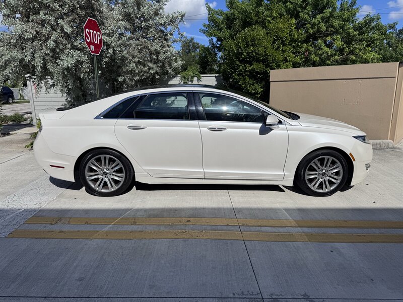 2015 Lincoln MKZ - Photo 4 - Miami, FL 33147
