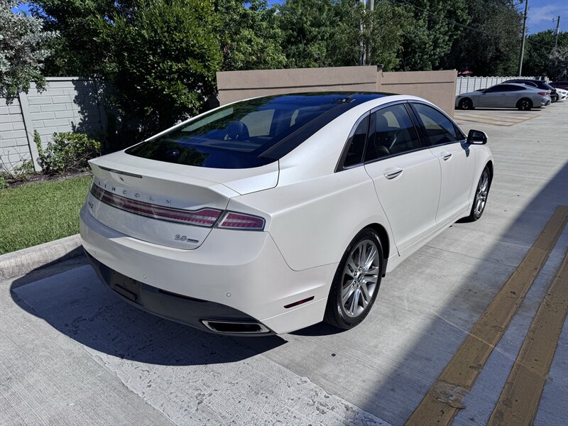 2015 Lincoln MKZ - Photo 5 - Miami, FL 33147