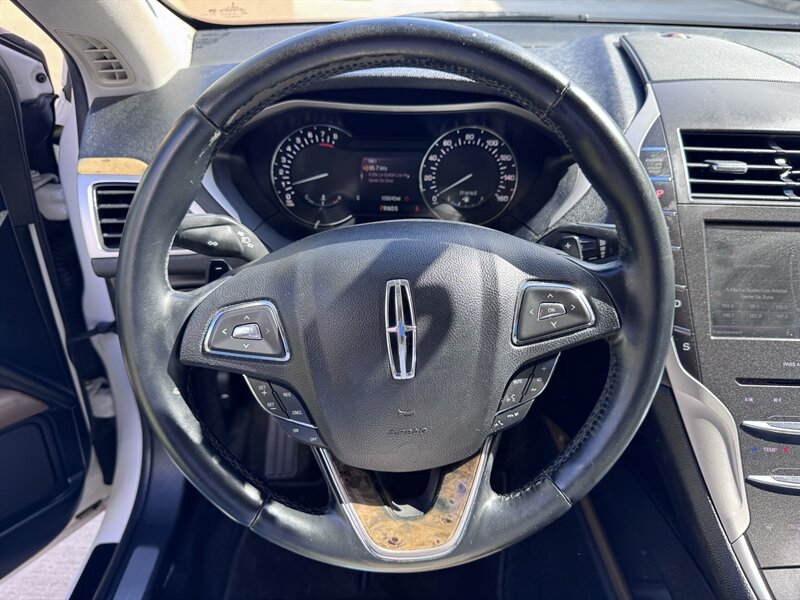 2015 Lincoln MKZ - Photo 9 - Miami, FL 33147