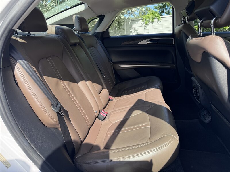 2015 Lincoln MKZ - Photo 16 - Miami, FL 33147